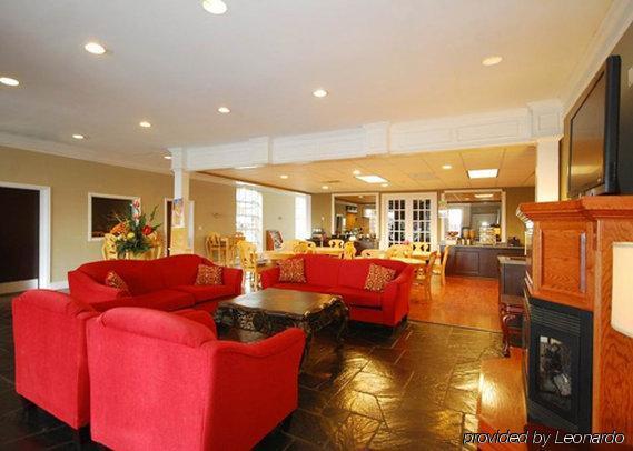Greenville Inn & Suites Интериор снимка