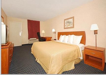 Greenville Inn & Suites Екстериор снимка