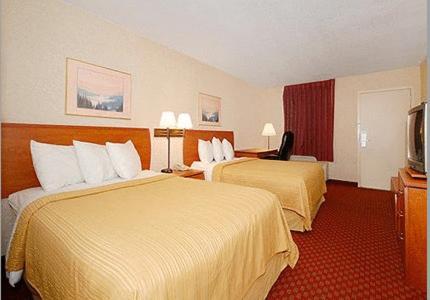 Greenville Inn & Suites Екстериор снимка