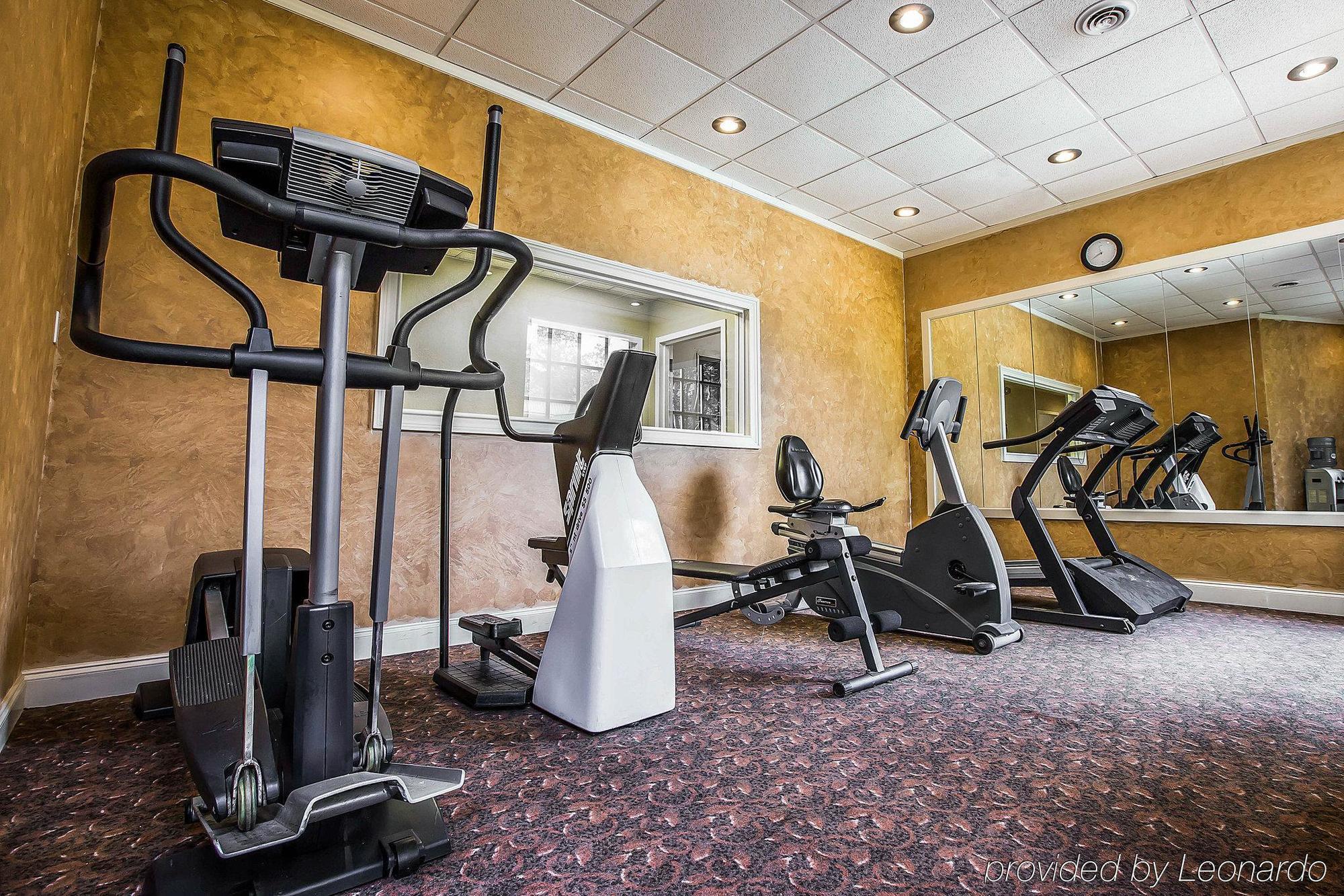 Greenville Inn & Suites Екстериор снимка